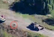 Photo of video | Momentul în care un tanc rusesc scăpat de sub control se oprește într-un copac. Videoclipul a devenit viral