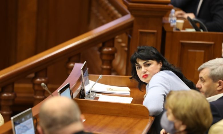 Photo of Rezultatul perchezițiilor la Alla Dolință: Ce au ridicat procurorii