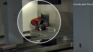 Photo of video | Un bărbat a urcat pe banda rulantă pentru bagaje dintr-un aeroport. Își pierduse pantofii de 1000 dolari