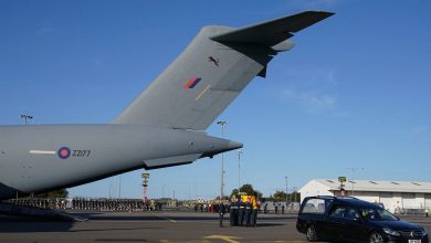 Photo of Avionul care a adus sicriul Reginei Elisabeta a II-a la Londra a fost cel mai urmărit din istorie