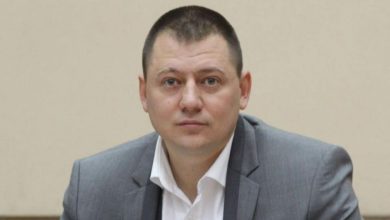 Photo of video | Consilierul DA, Ruslan Verbițchi, de la tribuna CMC: Nimic nu se face împotriva lui Plahotniuc, totul e pentru el