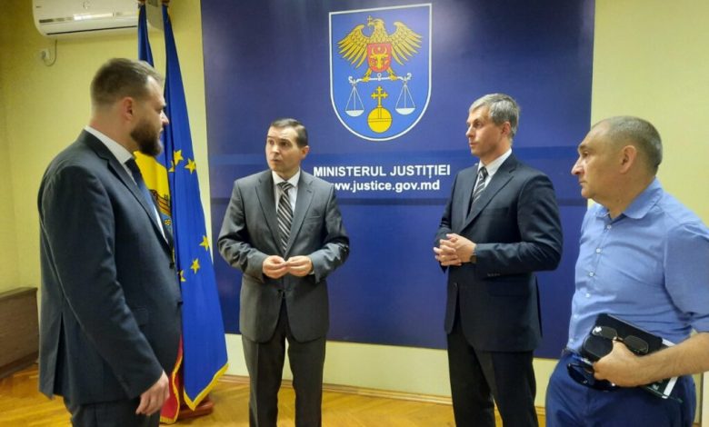 Photo of Drepturile omului în procesul penal. Cine are angajamentul de a le proteja
