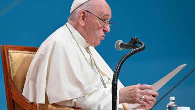 Photo of Papa Francisc îl critică pe Patriarhul Kirill: „Dumnezeu este pace. Nu ne călăuzește pe calea războiului”