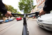 Photo of infografic, doc | Noi modificări la RCR: Sunt vizate trotinetele și bicicletele, modul de depășire a lor cu mașina și limite de viteze