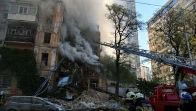 Photo of Zelenski: „Putin poate marca încă o realizare, a mai ucis o femeie însărcinată. 25 de localități au fost atacate”