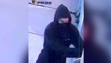 Photo of Doi părinți și-au predat propriul fiu Poliției, după ce au aflat de la televizor ce a făcut