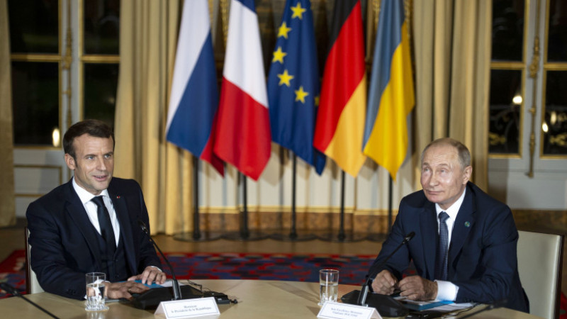 Photo of Macron: Franța nu va folosi arme nucleare împotriva Rusiei dacă Putin lansează un atac nuclear în Ucraina