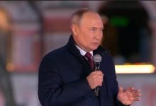 Photo of Pentru discursul său din Piața Roșie, Putin a purtat o haină de lux de 7500 euro