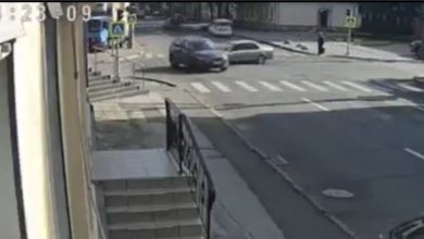 Photo of video | Chișinău: Momentul în care două mașini se ciocnesc din cauza unei clipe de neatenție
