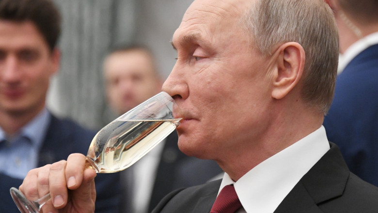 Photo of Putin susține că poate rezolva problema alcoolismului în Rusia. Rețeta liderului de la Kremlin