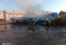 Photo of foto | Incendiu de proporții în capitală. Mai multe mașini au ars una după alta