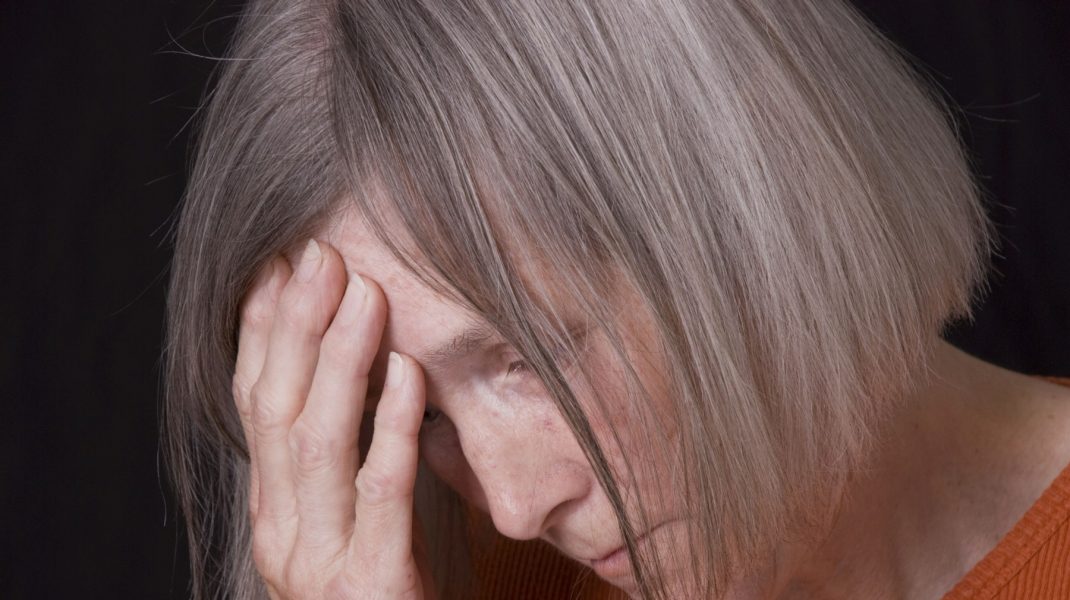 Photo of Boala Alzheimer va putea fi diagnosticată printr-un test de sânge