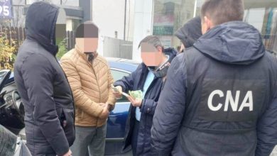 Photo of Avocat, reținut în flagrant de CNA: Ar fi pretins 5500 de euro pentru a influența o magistrată