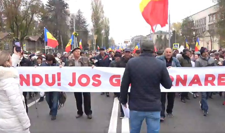 Photo of update, live | O nouă duminică de proteste antiguvernamentale: 55 de persoane au fost escortate de Poliție