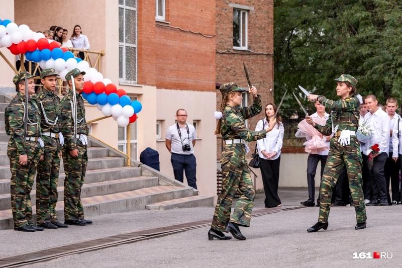Photo of Rusia va introduce pregătirea militară obligatorie în școli, la solicitarea Statului Major Rus