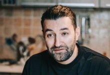 Photo of Smiley va lipsi de la sărbătoarea orheienilor: „Laringită acută. Repaos vocal total”