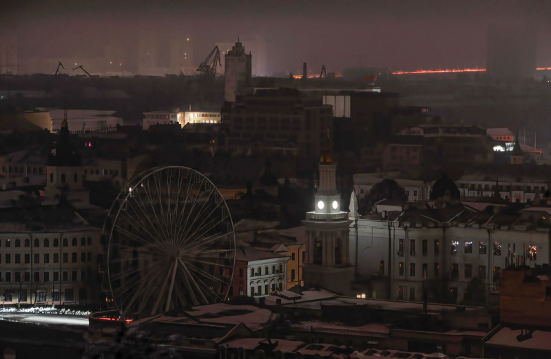 Photo of „Dați drumul la mașina de spălat la 20-30 de minute după ce revine curentul”. Cum își vor petrece ucrainenii Crăciunul fără electricitate
