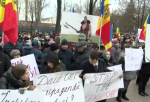 Photo of video | Socialiștii, protest în fața Parlamentului împotriva cenzurii și a dictaturii PAS: „Regim criminal, autoritar”