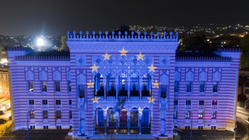 Photo of Bosnia şi Herzegovina devine ţară candidată la UE, asemenea Republicii Moldova și Ucrainei