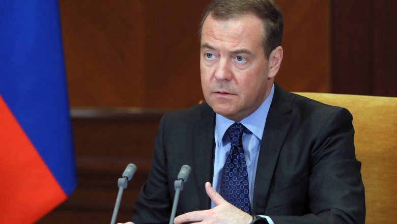 Photo of Medvedev insistă asupra dispariţiei Ucrainei în forma sa actuală şi asupra împărţirii acestei ţări