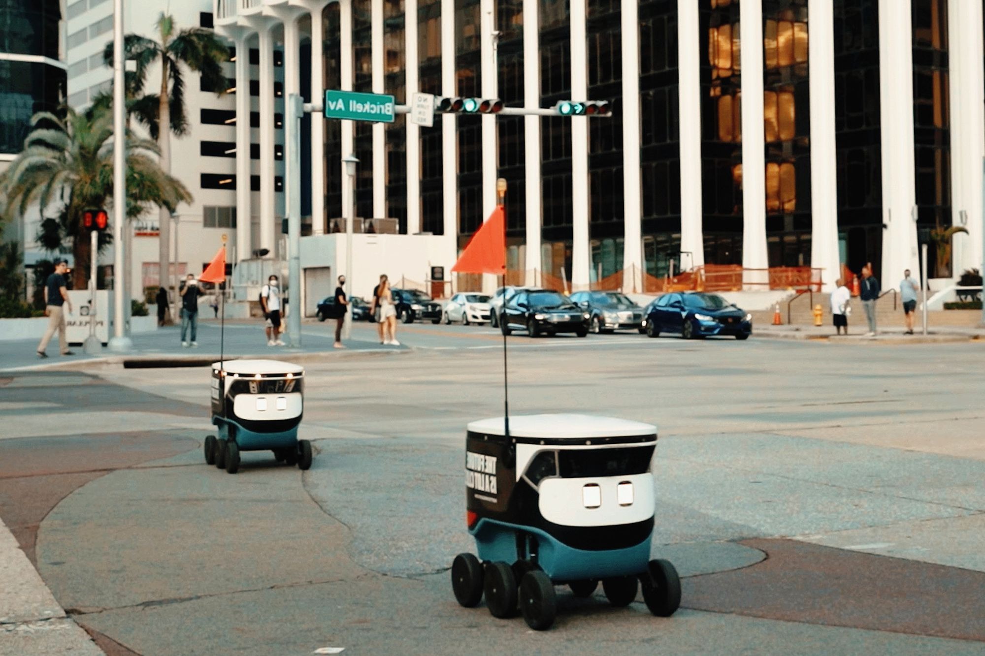 Photo of Roboții înlocuiesc oamenii la job-uri: Decizia luată de Uber