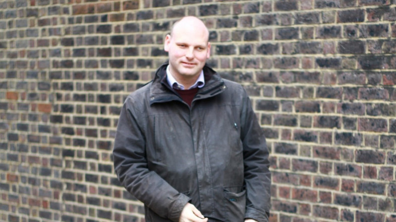 Photo of Un reporter orb a ieșit învingător din lupta cu un hoț care i-a furat telefonul pe stradă la Londra: „Și-a ales persoana greșită”