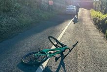 Photo of foto video | Conor McGregor, lovit în plin de o mașină în timp ce se plimba cu bicicleta