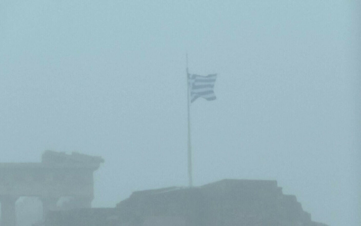 Photo of Cod roșu de precipitații și ninsori abundente în Grecia: Oamenii, sfătuiți să evite deplasările