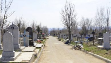 Photo of Ambulanțe în cimitirele din capitală și restricționat accesul mașinilor pe una dintre străzi