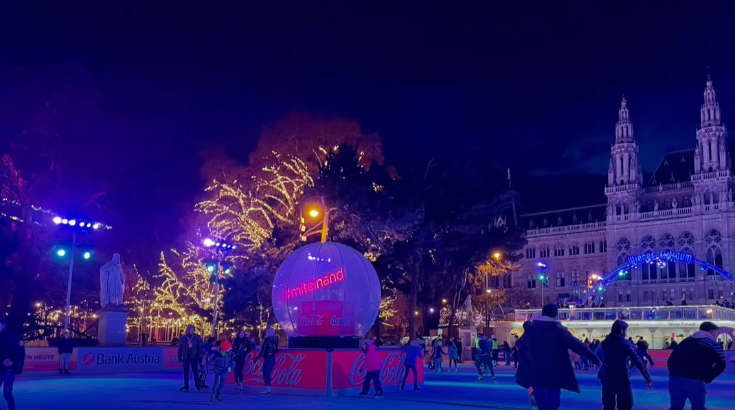 Photo of La Viena s-a deschis cel mai mare patinoar în aer liber din lume