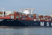 Photo of O navă care transportă cereale din Ucraina a eșuat pentru scurt timp în Canalul Suez