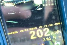 Photo of Şofer de BMW, prins de poliţişti conducând cu peste 200 km/h