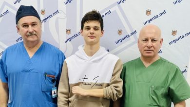 Photo of Medicii de la Urgență au reușit reîmplantarea mâinii stângi a unui pacient, cu recuperare de 90%