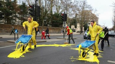 Photo of video | Strada din fața Ambasadei Rusiei de la Londra, vopsită în culorile drapelului ucrainean