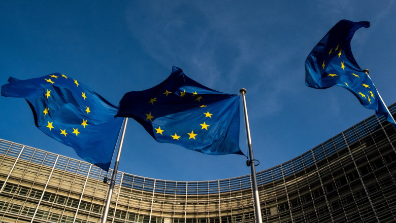 Photo of Comisia Europeană este în căutarea unui cadru legal pentru confiscarea activelor ruseşti blocate, pe care să folosească la reconstrucţia Ucrainei