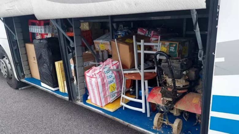 Photo of Un autocar plecat din Torino spre R. Moldova a fost confiscat înainte să iasă din Italia. Ce au depistat poliţiştii