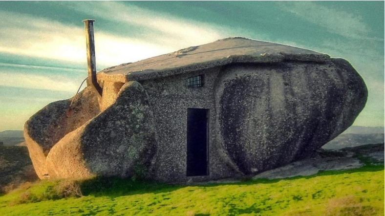 Photo of Pare ireală: Cum arată una dintre cele mai ciudate case din lume situată în Portugalia