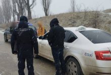 Photo of foto | După ce ar fi trecut ilegal frontiera moldo-ucraineană, au luat un taxi și au pornit spre granița cu UE