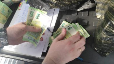 Photo of foto | Peste 50.000 de euro și 2,5 milioane de lei, ridicate în dosarul finanţării Partidului Şor: Trei persoane, reținute