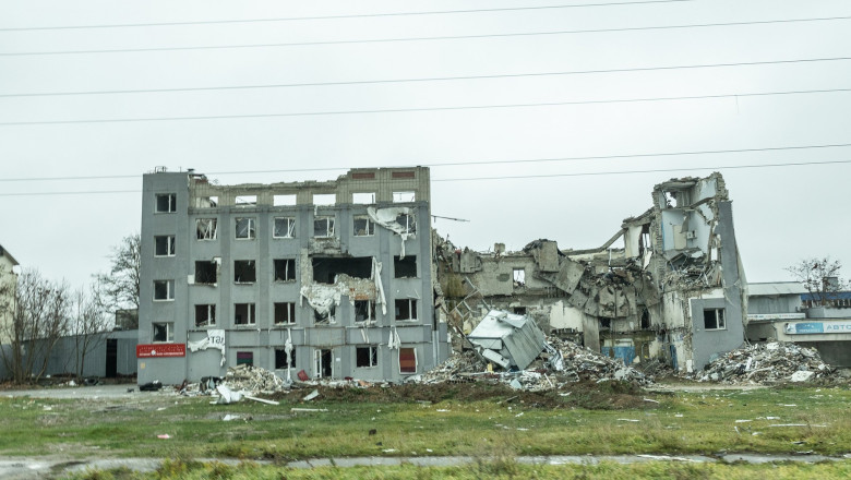 Photo of 50 de sate din Herson, distruse de ruși. Kievul pregătește o ofensivă masivă în Bahmut, anunță un comandant