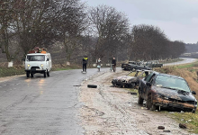 Photo of foto | Automobilele deteriorate de pe un traseu din Moldova, decorul unui film produs de un regizor din SUA