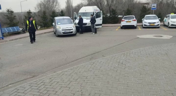 Photo of video | Zeci de tineri, transportați organizat în Turcia de către Partidul „Șor”. Liderul Ilan Șor confirmă