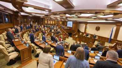 Photo of video | Eroii războiului de la Nistru, comemorați în Parlament. Grosu: „Datoria noastră este să păstrăm pacea pentru care au luptat eroii noștri”