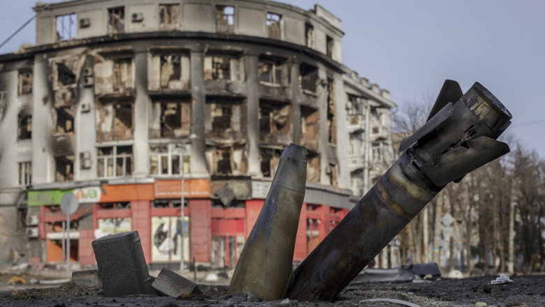 Photo of Orașul Nikopol a fost atacat de opt ori în cursul nopții. Zelenski: Intensitatea luptelor de lângă Bahmut este în creștere