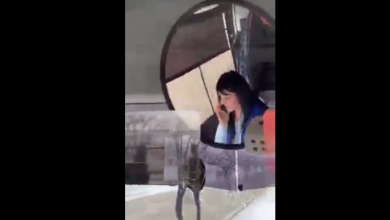 Photo of video | Șoferița unui troleibuz, filmată cum vorbește la telefon în timp ce se află la volan. Reacția RTEC