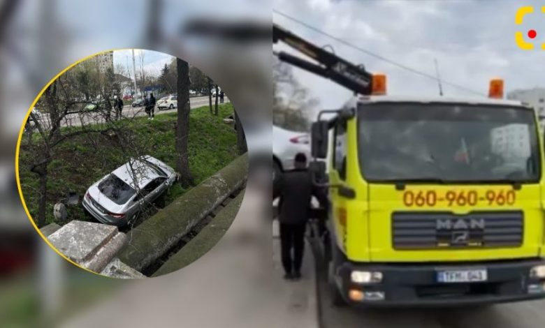 Photo of video | Accidentul de pe strada Albișoara, precum și scoaterea automobilului din șanț au fost surprinse de o cameră de bord