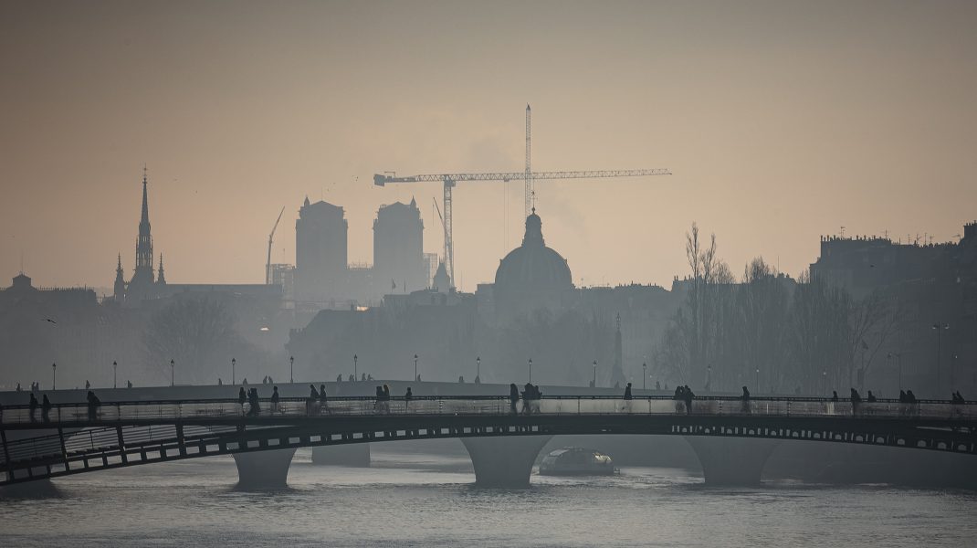 Photo of Aerul poluat ucide peste 1.200 de copii anual, în Europa. Ce boli poate agrava poluarea