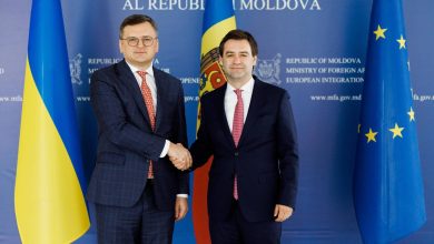 Photo of Ministrul ucrainean de Externe, primit de omologul său moldovean: Am subliniat importanța investigării crimelor împotriva Ucrainei și a pedepsirii celor implicați