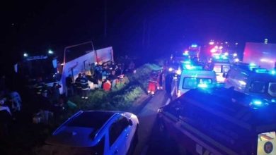 Photo of Un autocar cu 44 de pasageri, care se îndrepta către R. Moldova, implicat într-un accident rutier: Doi răniți