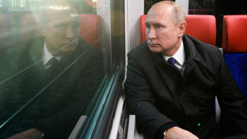 Photo of Un economist rus prezice că Rusia va avea soarta Uniunii Sovietice: Economia primitivă a țării va suferi o „implozie totală”